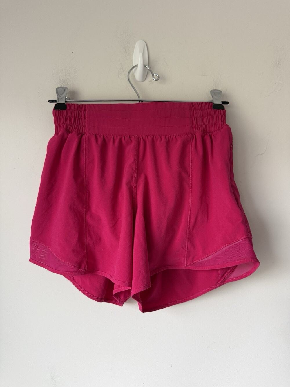 Lululemon Square Tag Hotty Hot High-Rise Lined Short 4” Fuchsia Pink Size 4